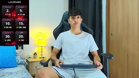 _CamiloBass stripchat stream image, 24.05.2026 20:20