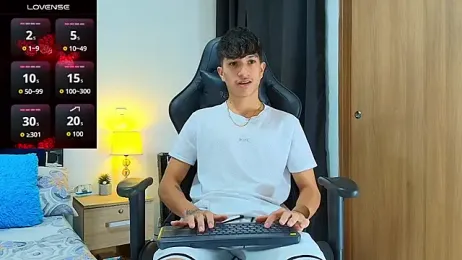 _CamiloBass stripchat stream image, 24.05.2026 20:20