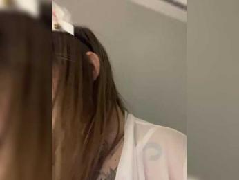 -Tiki-Riki- bongacams stream image