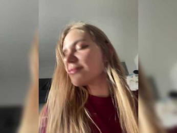 -Tiki-Riki- bongacams stream image