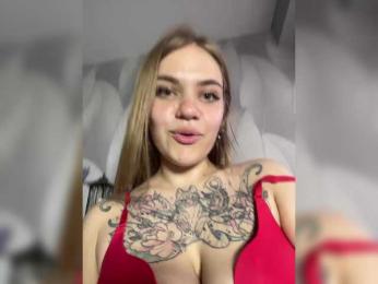 -Tiki-Riki- bongacams stream image