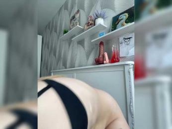 -Tiki-Riki- bongacams stream image